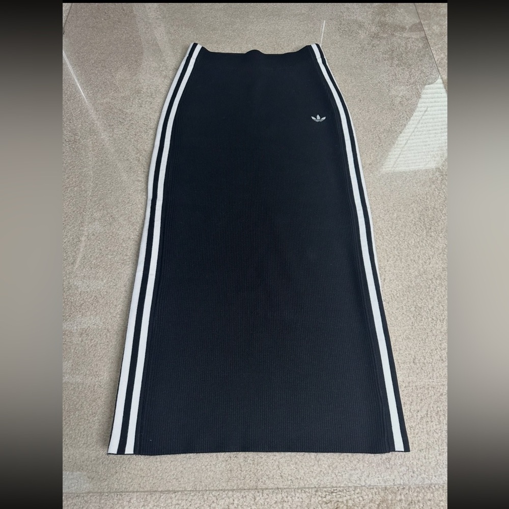 ADIDAS ORIGINALS KNIT BLACK WHITE ELASTIC WAIST MAXI SKIRT XS NWOT